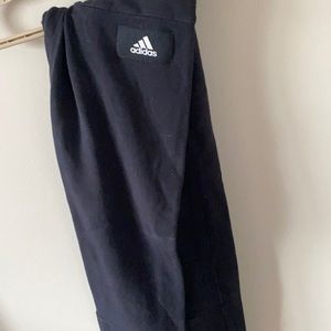 adidas girls youth leggings with zip up pockets
